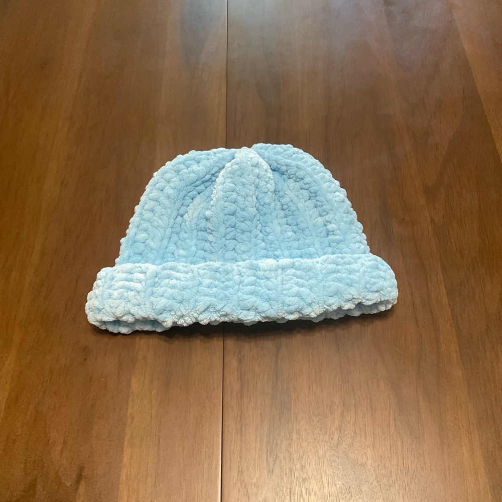 Chunky Knit Plush Beanie – Light Blue Winter Hat, Cozy Textured Style